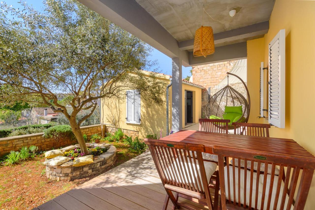 Apartment Macan, Beautiful Green Oasis بولا المظهر الخارجي الصورة