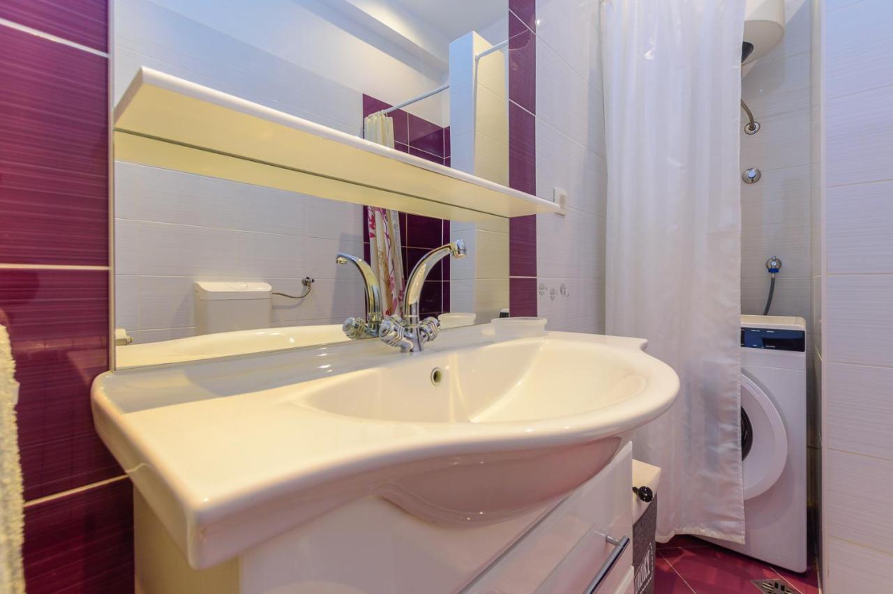 Apartment Macan, Beautiful Green Oasis بولا المظهر الخارجي الصورة