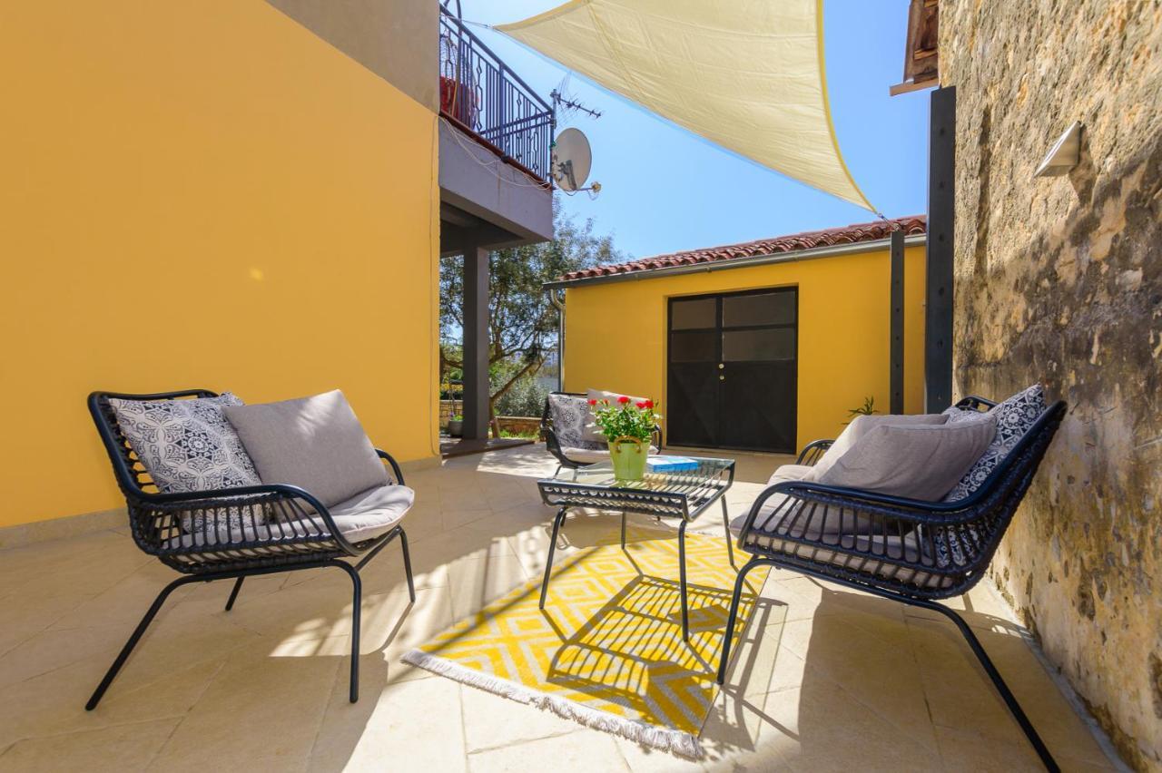 Apartment Macan, Beautiful Green Oasis بولا المظهر الخارجي الصورة