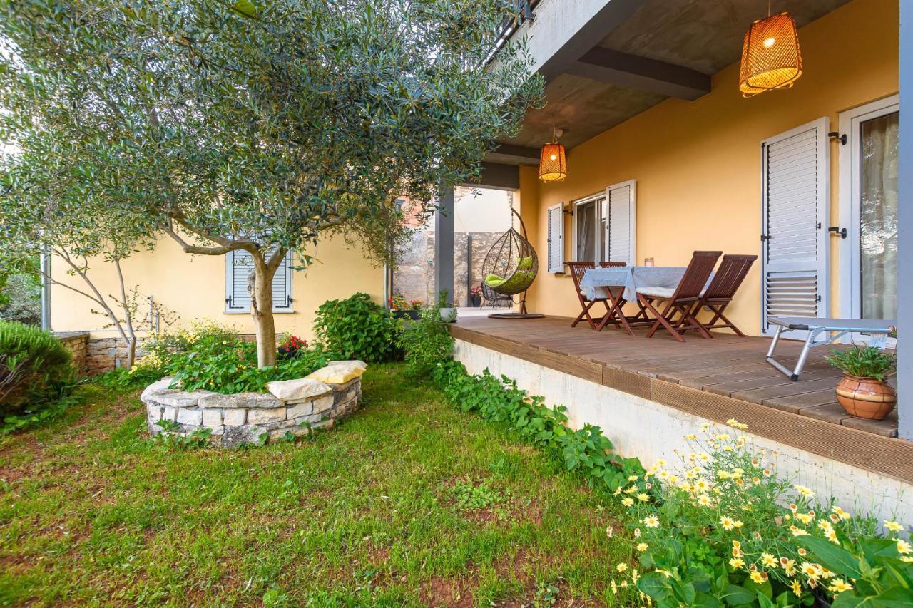 Apartment Macan, Beautiful Green Oasis بولا المظهر الخارجي الصورة